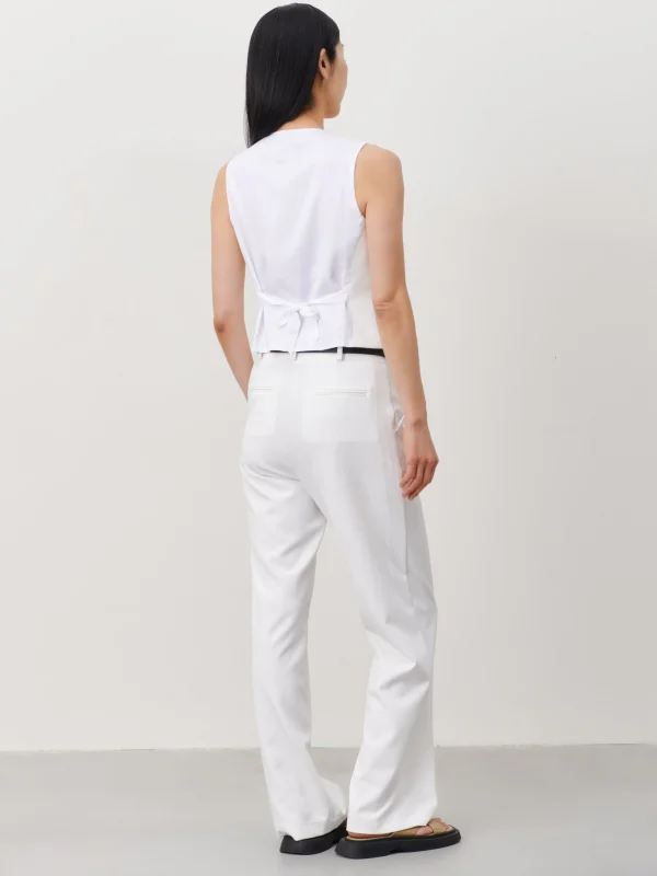 Jane Lushka Erik Vest | White