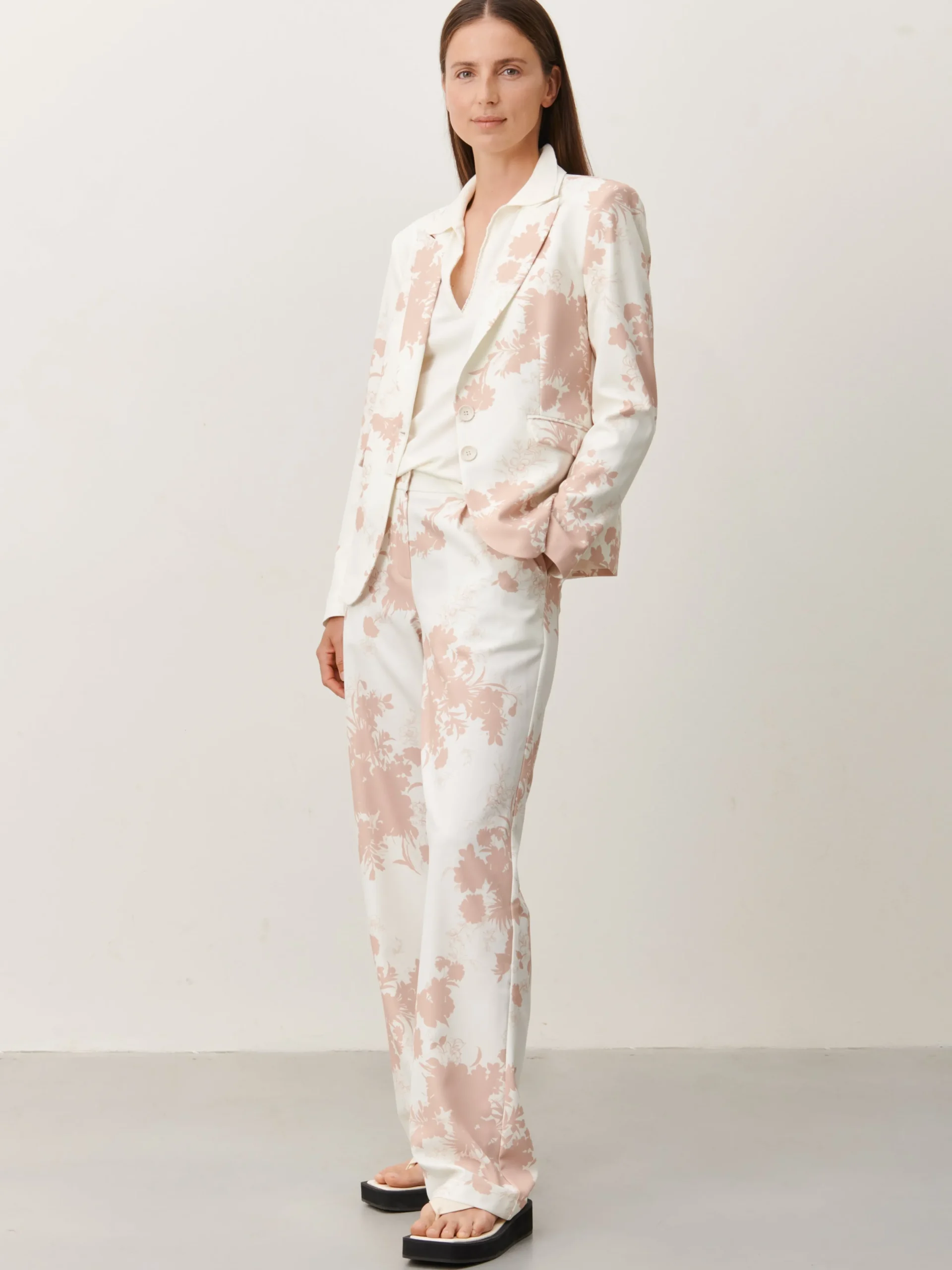 hanna_blazer__beige_1.webp Jane Lushka Hanna Blazer | Beige