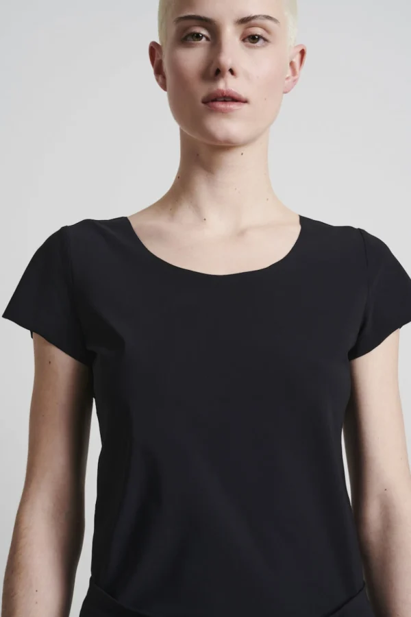 Jane Lushka T Shirt Sara Easy Wear Technical Jersey | Black